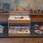 Sunseitn Bed & Breakfast 3*