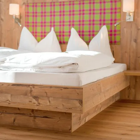 Sunseitn ラムサウ・アム・ダッハシュタイン