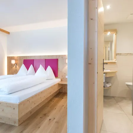 Sunseitn ラムサウ・アム・ダッハシュタイン